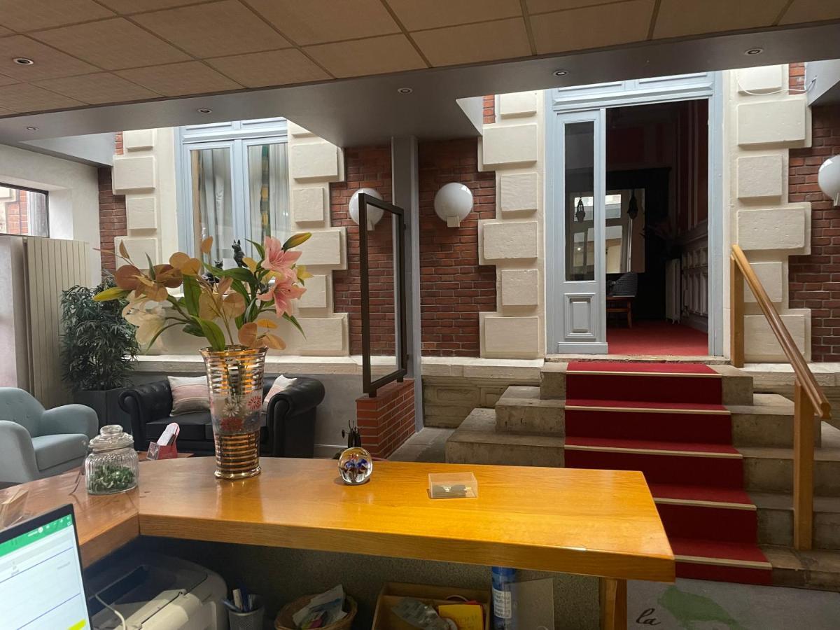 Hotel Le Beau Site Жиан Екстериор снимка