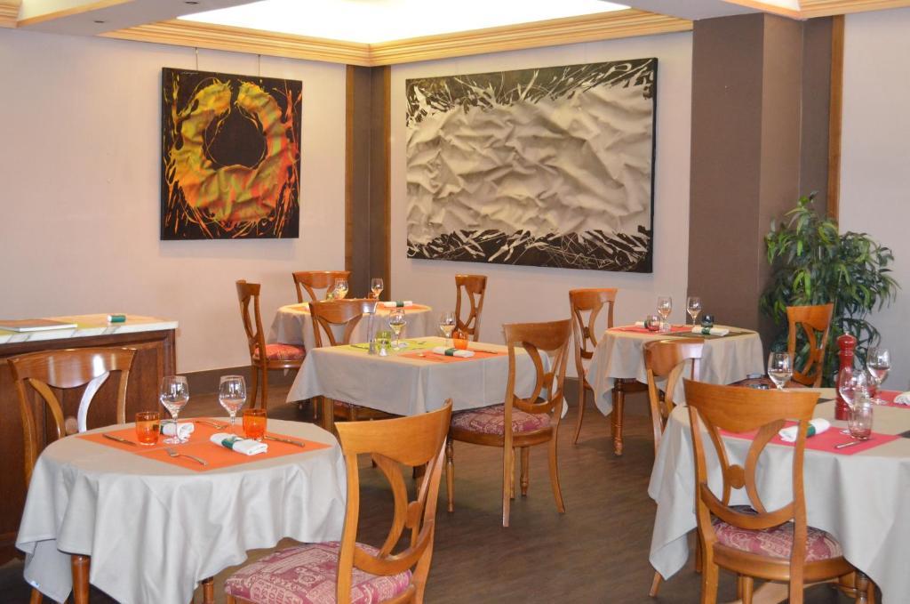 Hotel Le Beau Site Жиан Екстериор снимка
